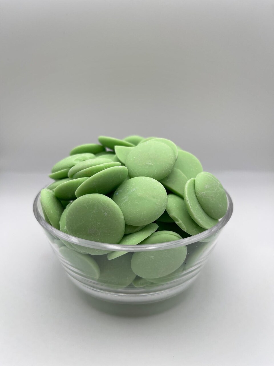 2.5lbs Merckens Light Green Chocolate Candy Melts for Dipping Coating Drizzling Baking Treats